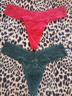 PINK panties bundle (M) NWT